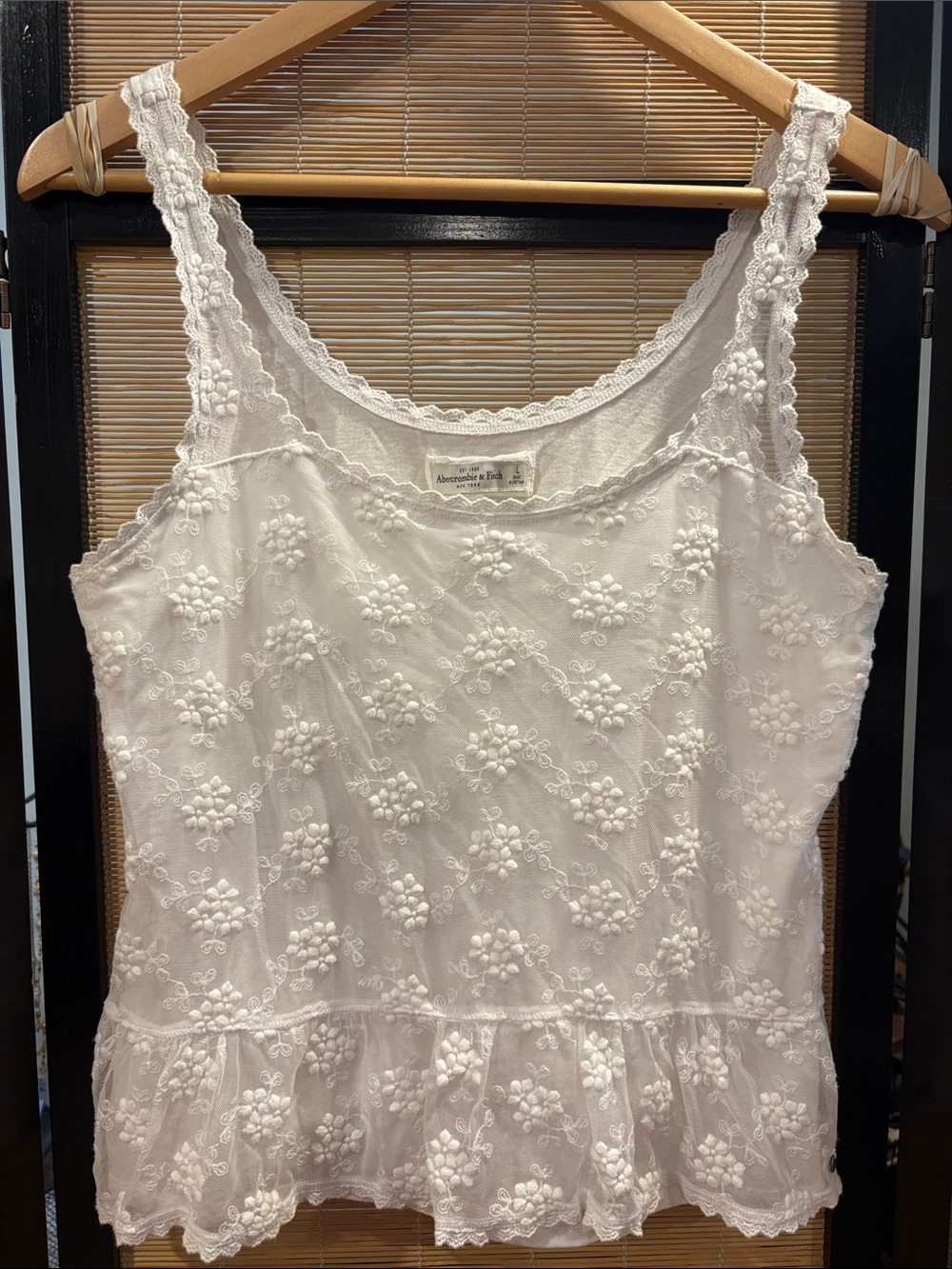 Abercrombie & Fitch White Floral Eyelet Peplum Camisole